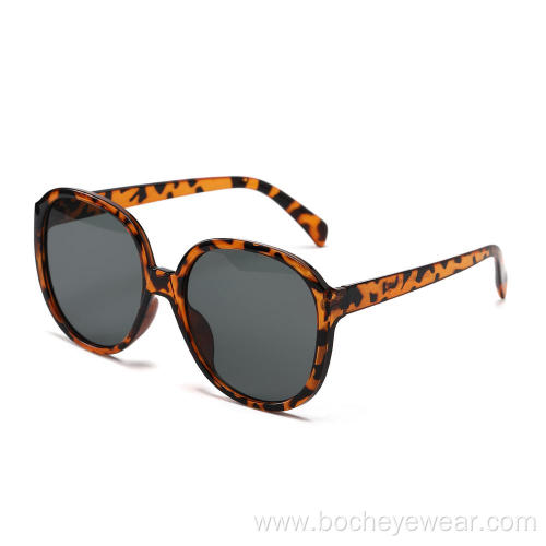 UV400 big frame nice women sunglasses made in PRC